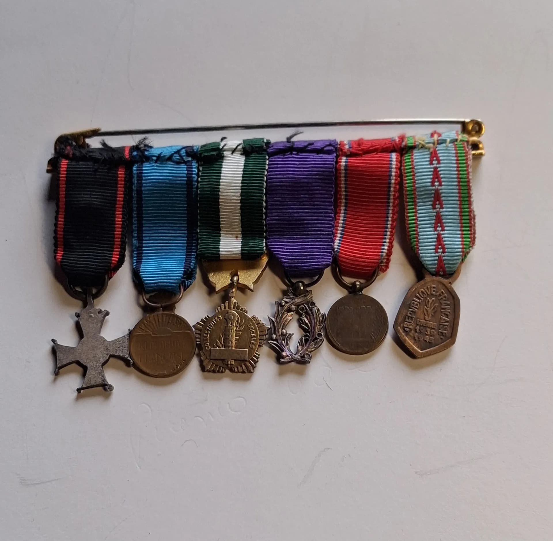 2 barrettes de décorations miniatures ww1 et ww2 - 11