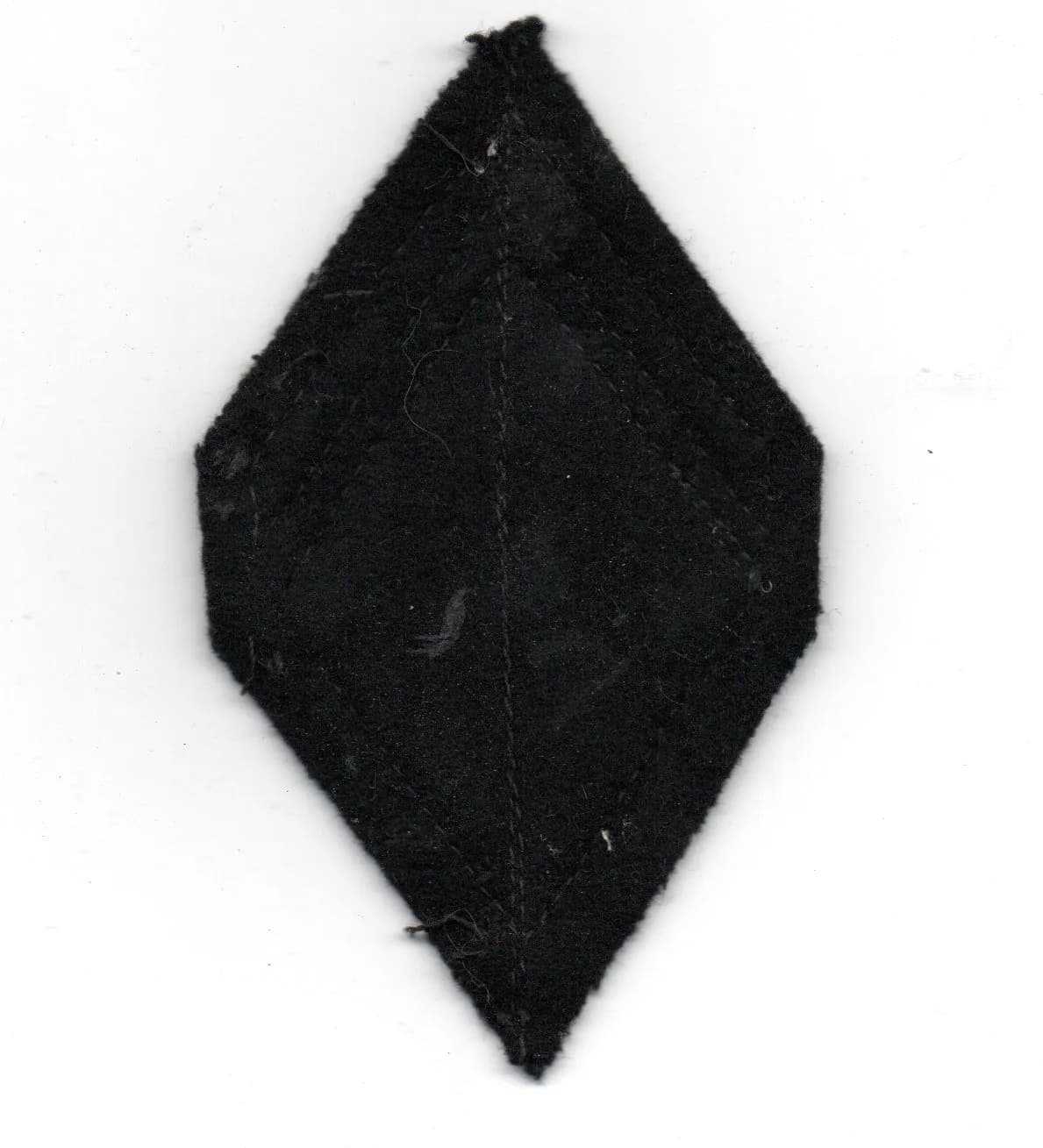 insigne modèle 45 du 14e régiment d'infanterie parachutiste puis de commandement et de soutien  - 2