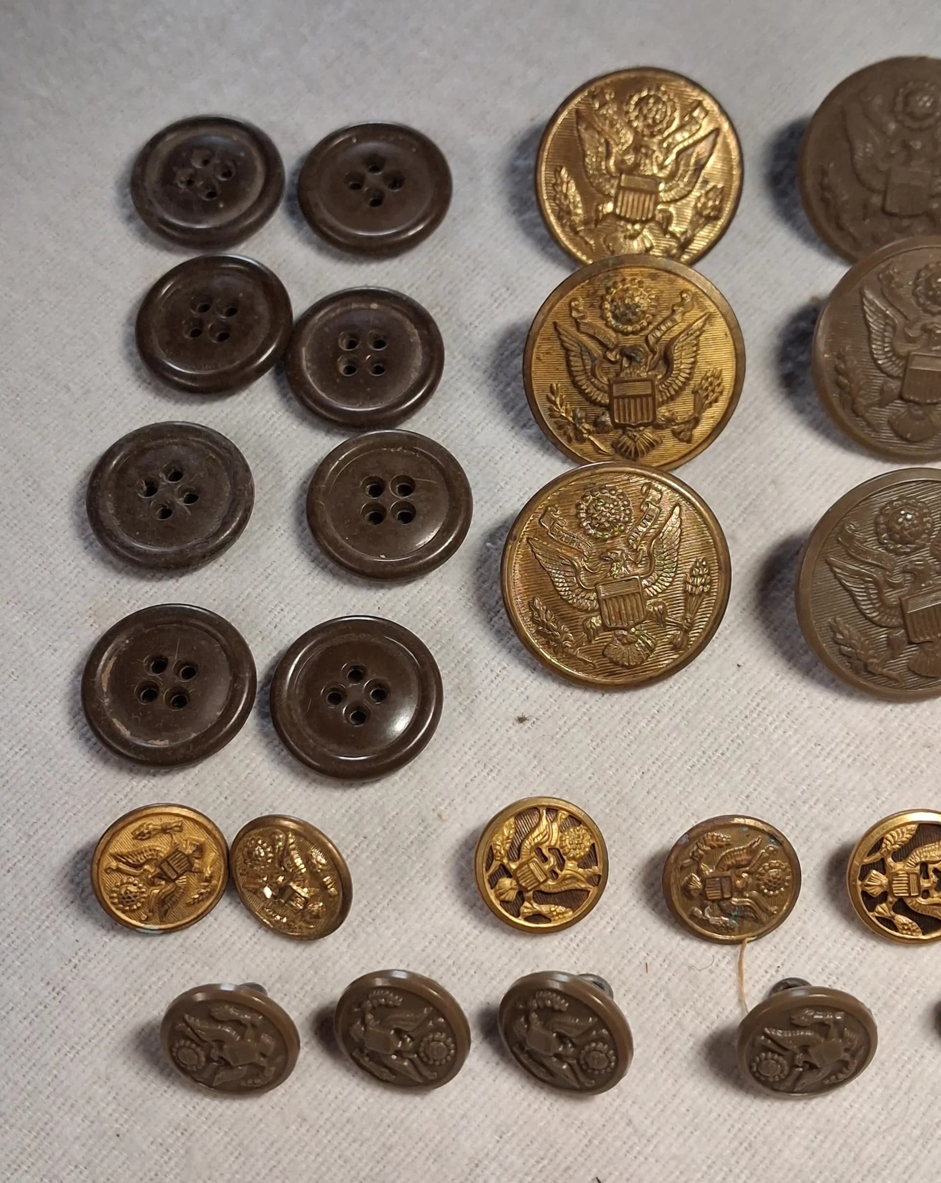 Lot de 30 boutons US WW2 - 2
