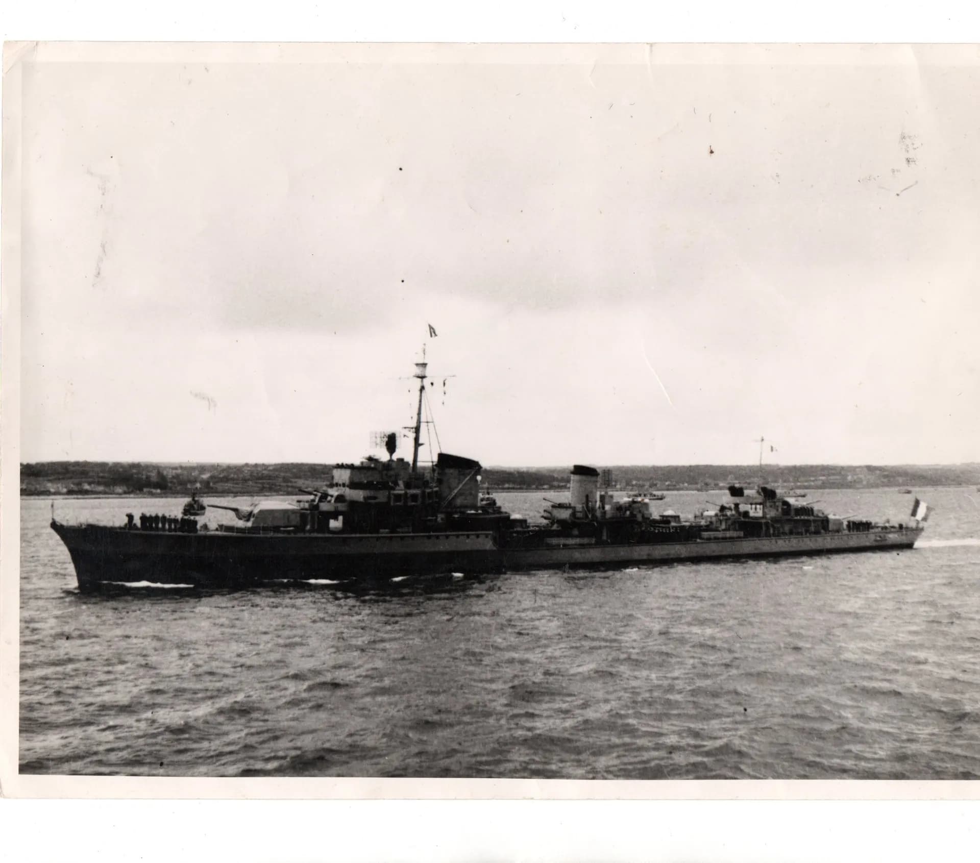 7 photos : 2 ex contre-torpilleurs allemands à Rouen, Cherbourg et Toulon 1946 - 1947 - 3