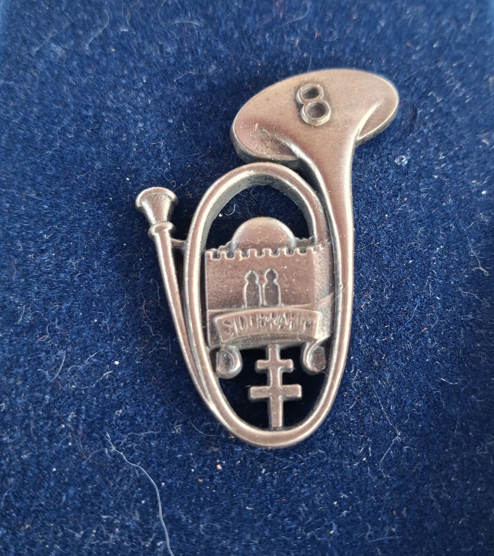Insigne argent 8e groupe de chasseurs - 1
