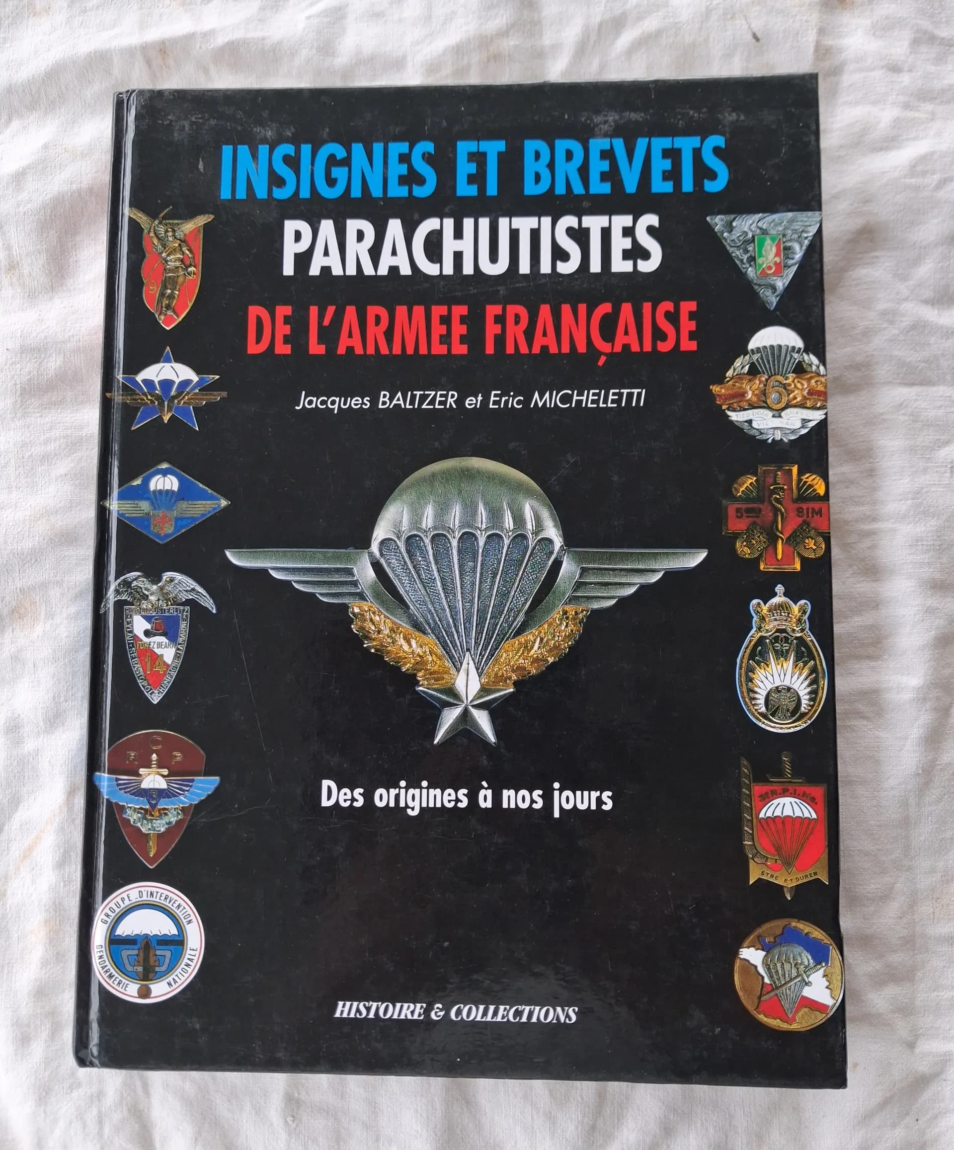 Livre insignes parachutistes français  - 1