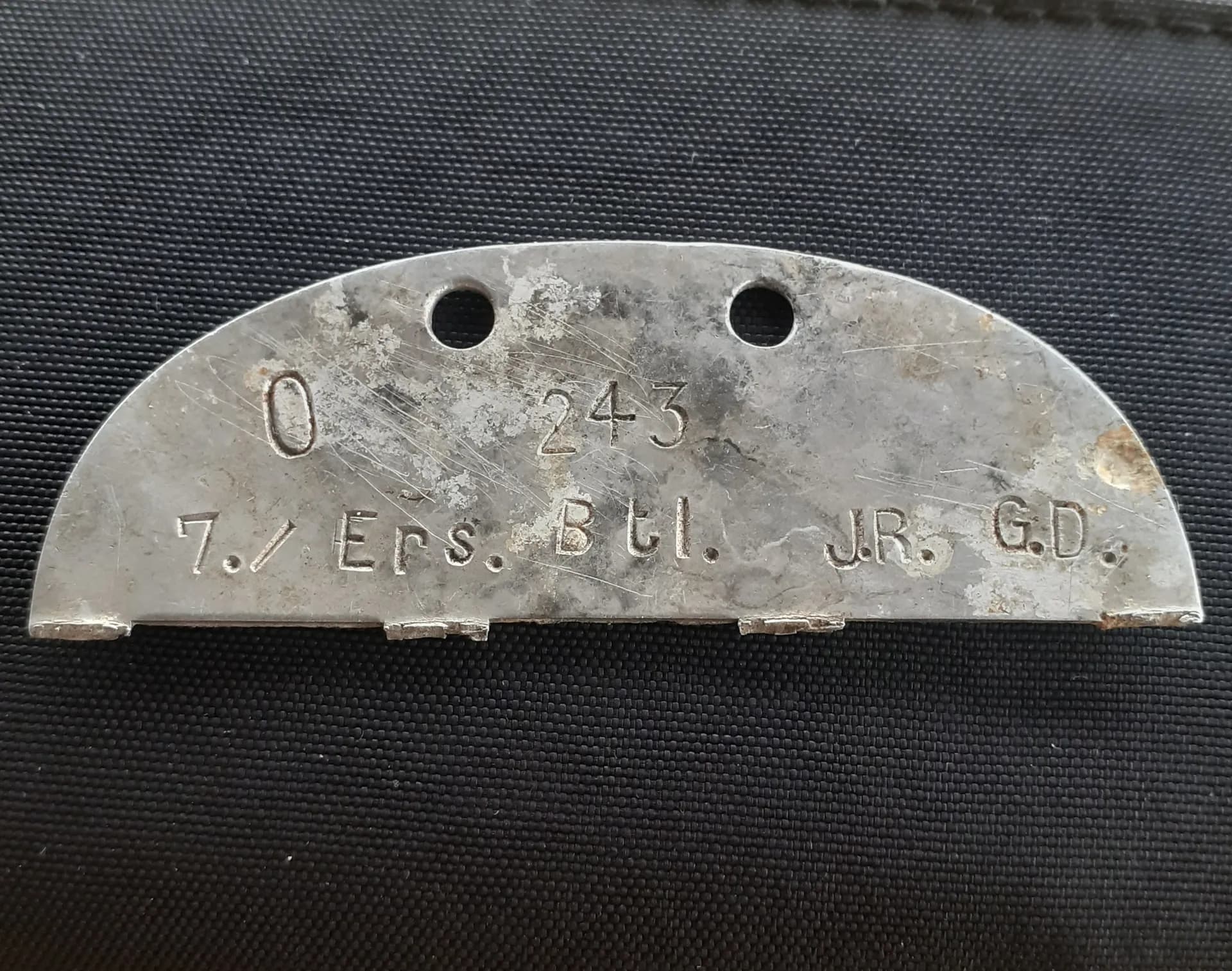 Demi-plaque d identité Gross Deutchland - 1