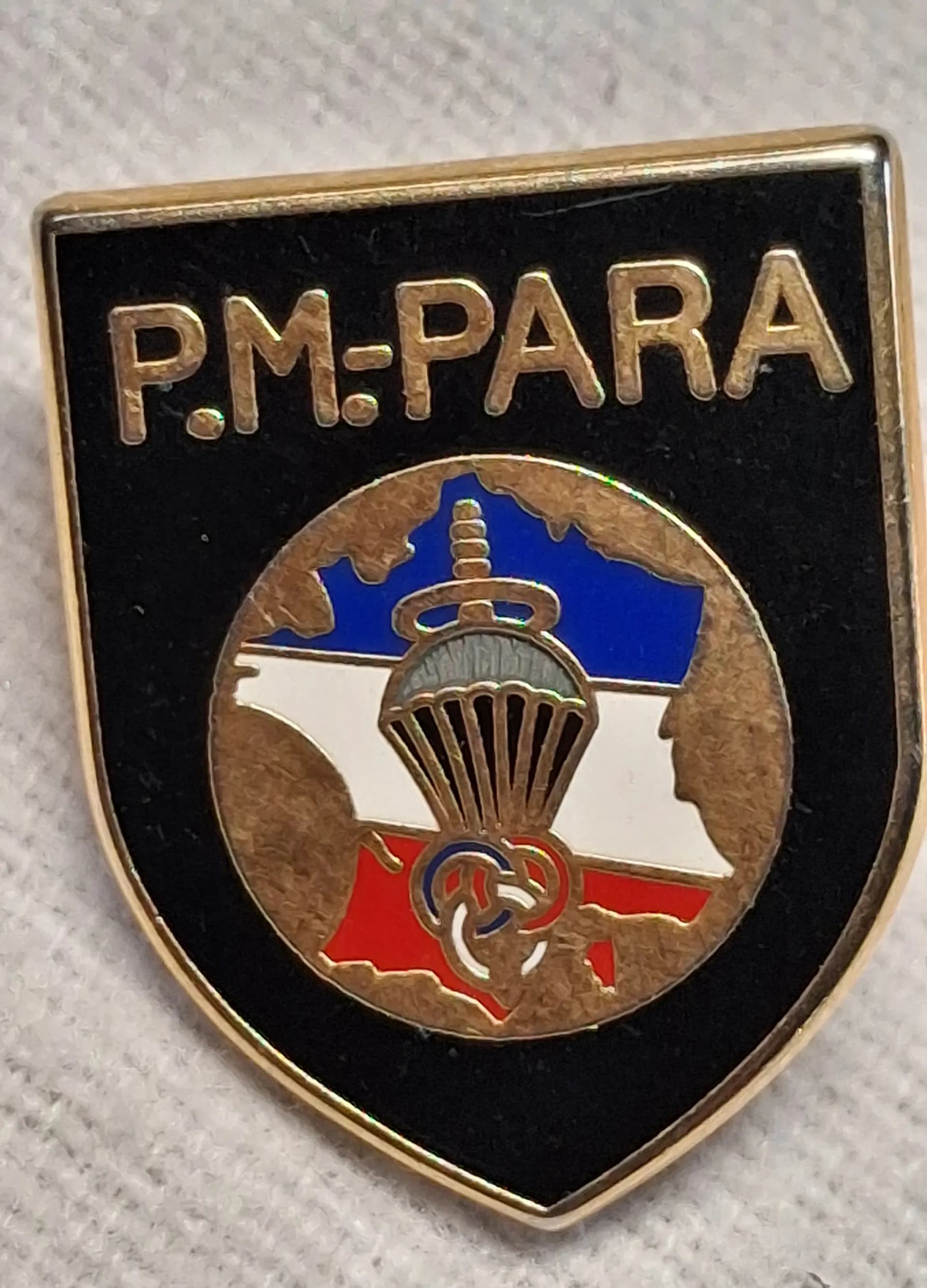 En pin's : brevet et préparation militaire  - 2