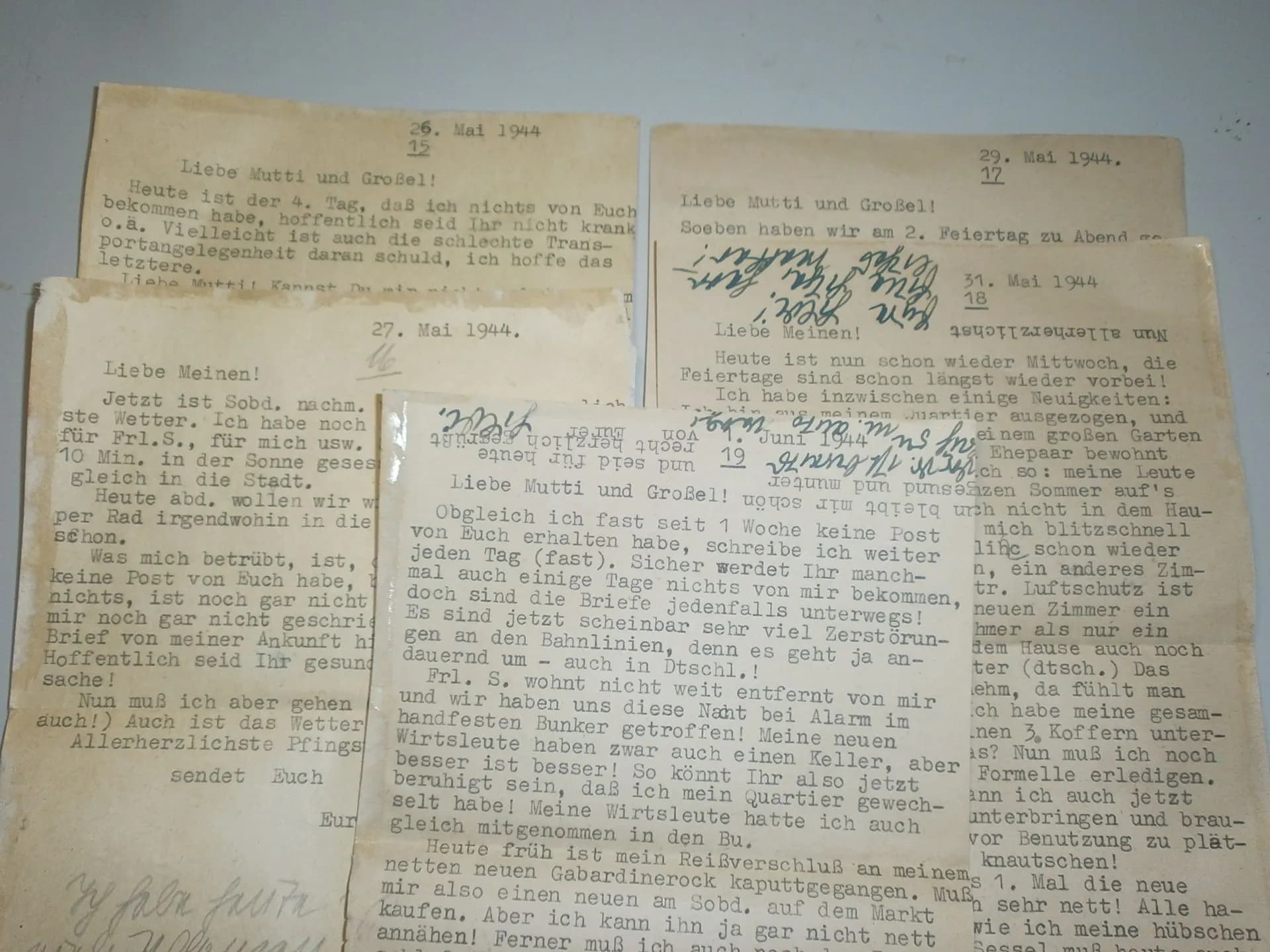 5 courriers envoyés par un soldat allemand du Mans en Mai et juin 1944 - 1