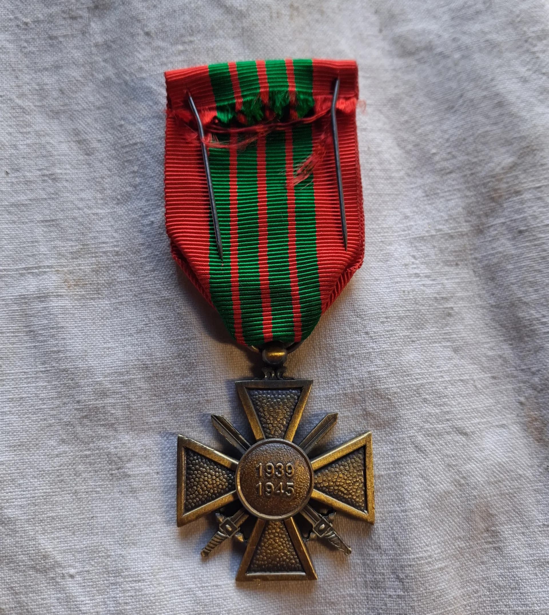 Croix de Croux de Guerre 1939/1945 Ordonnance   - 4