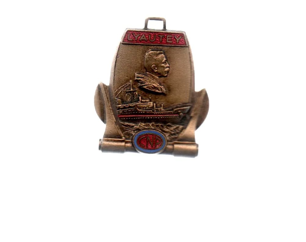 insigne paquebot Lyautey. Compagnie navigation Paquet - 1