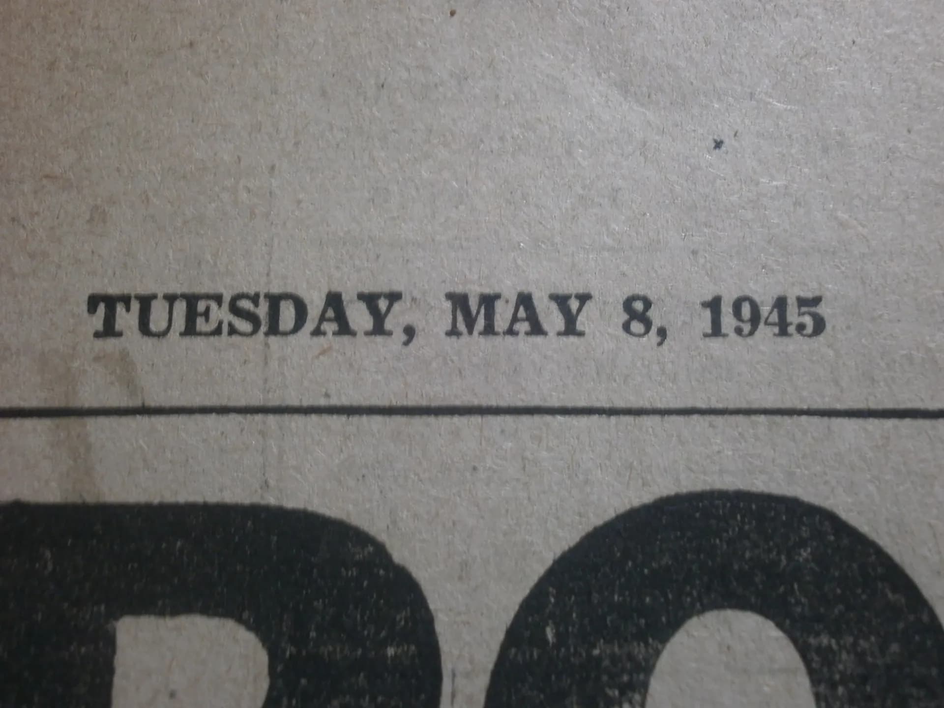 Journal "Daily mail" pour troupes alliées du 8 mai 1945. Edition en anglais mais imprimé en France - 6