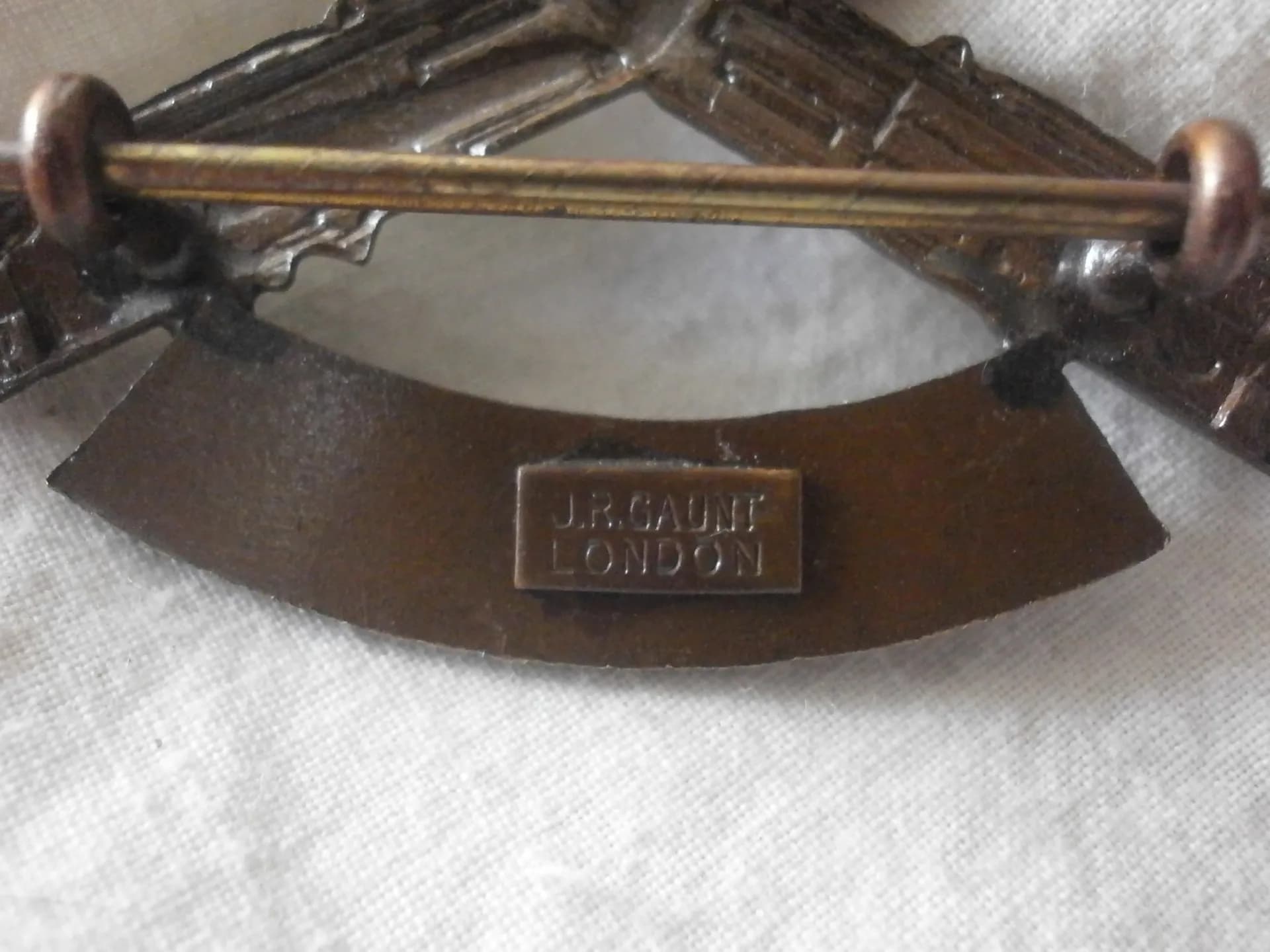 insigne de casquette d’officier du Canadian Machine Gun Corps WW1 - 2