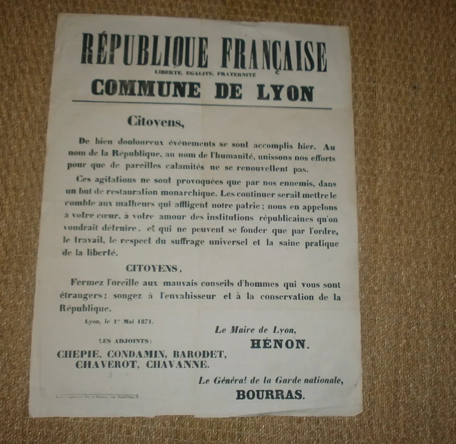 Affiche La commune Lyon 1871. Protestation contre les troubles. 1er Mai 1871 - 1