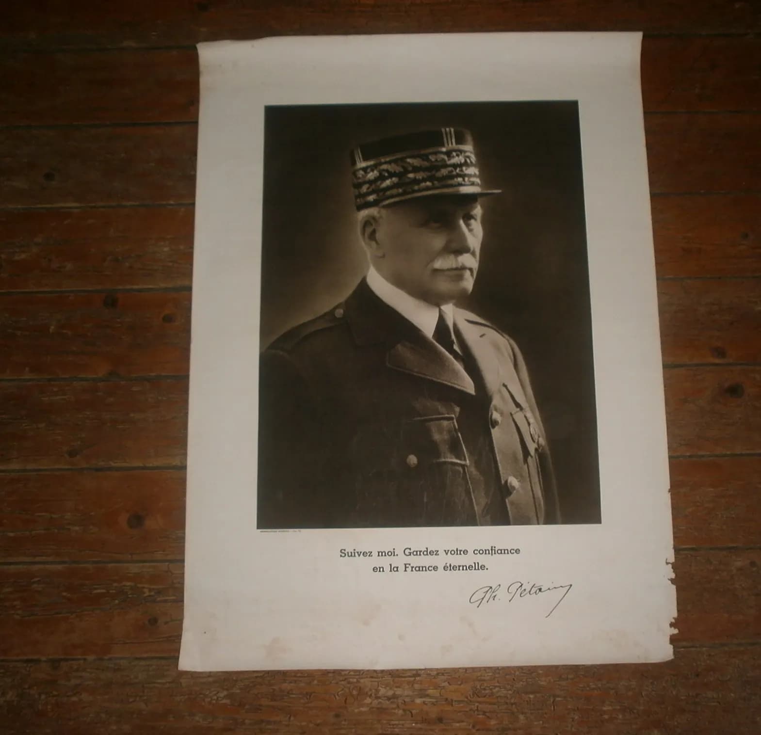 Affiche : Portrait officiel du maréchal Pétain - 1