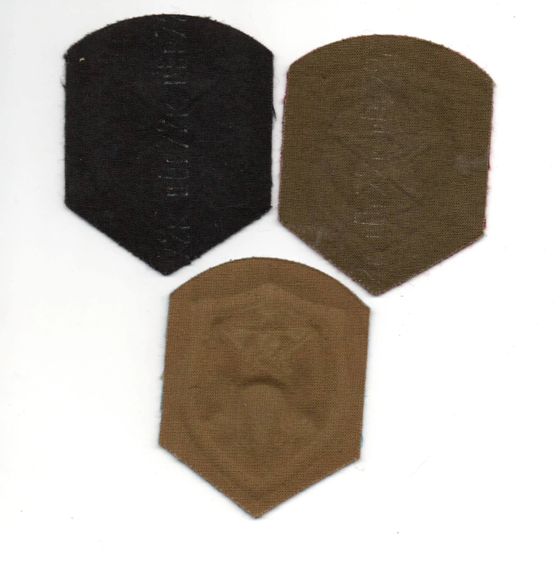 lot de 3 insignes russes - 2