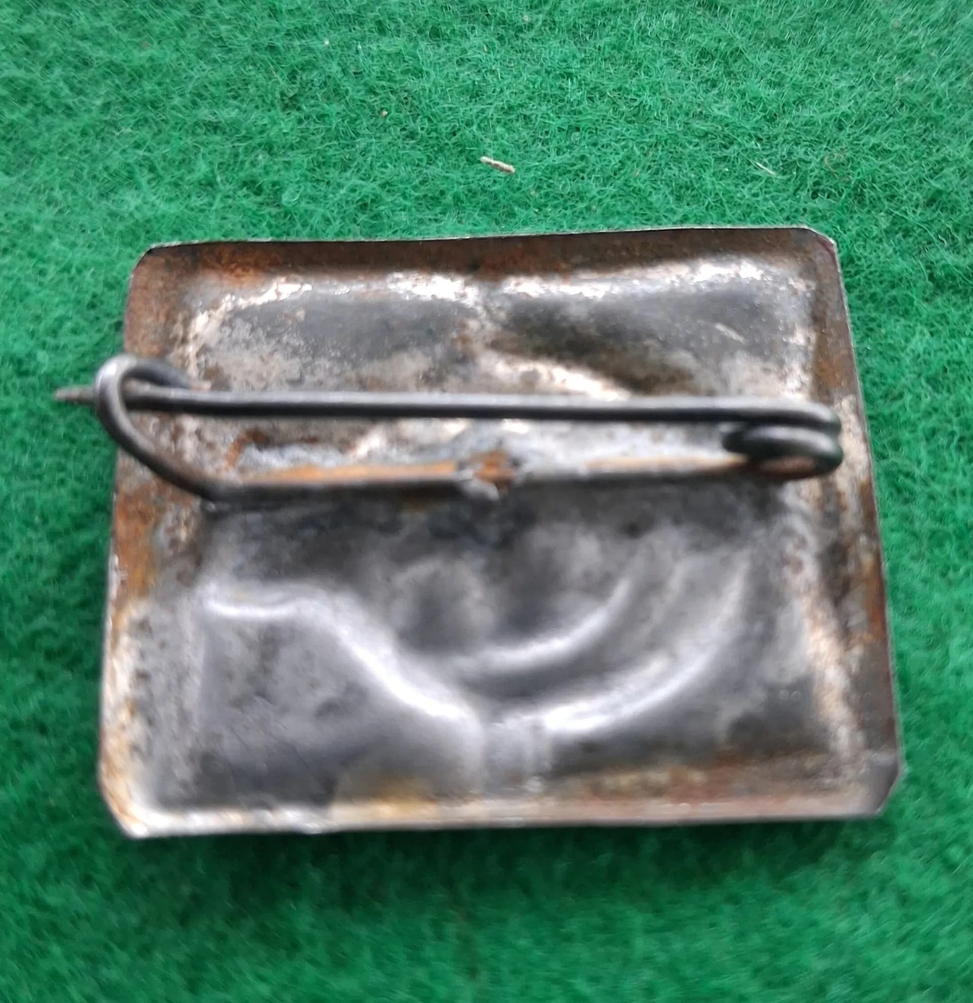 Insigne artisanal du FLN. Guerre d Algérie  - 2