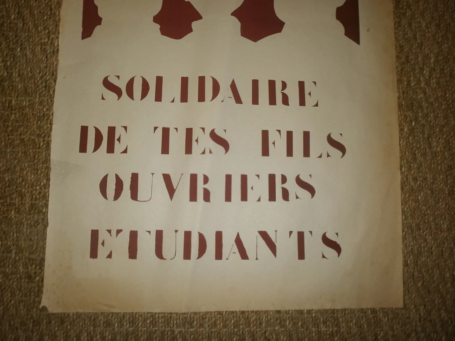 Une affiche de mai 68 - Paysans solidaire de tes fils ouvriers étudiants - 3