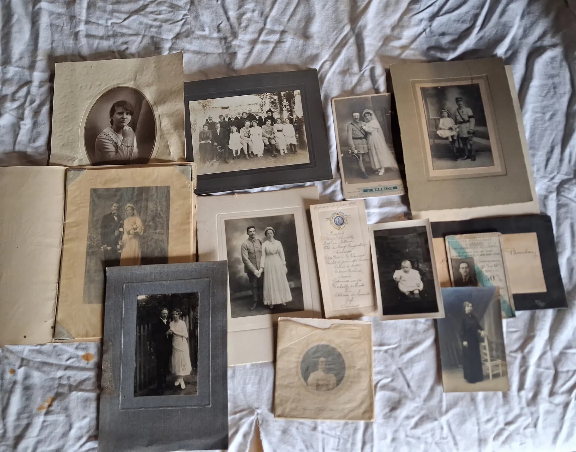 Lot 80 photos. Photos cartes - 4