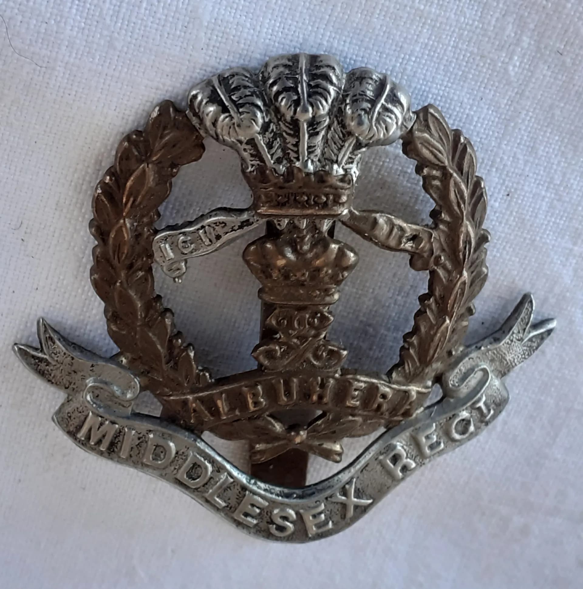 Cap Badge Middlesex Regiment - 1