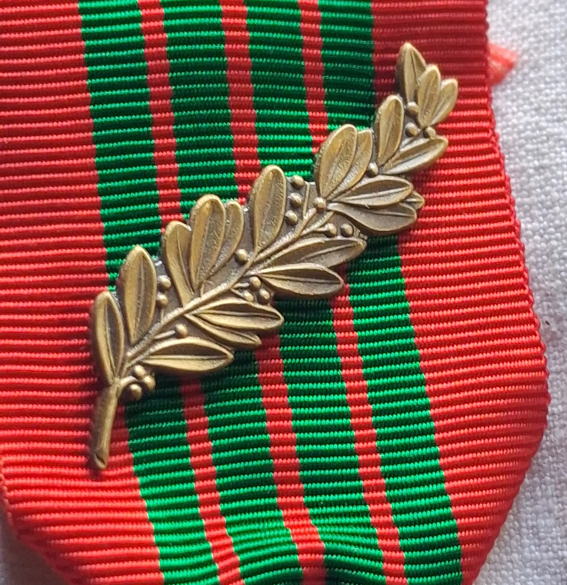 Croix de Croux de Guerre 1939/1945 Ordonnance   - 3