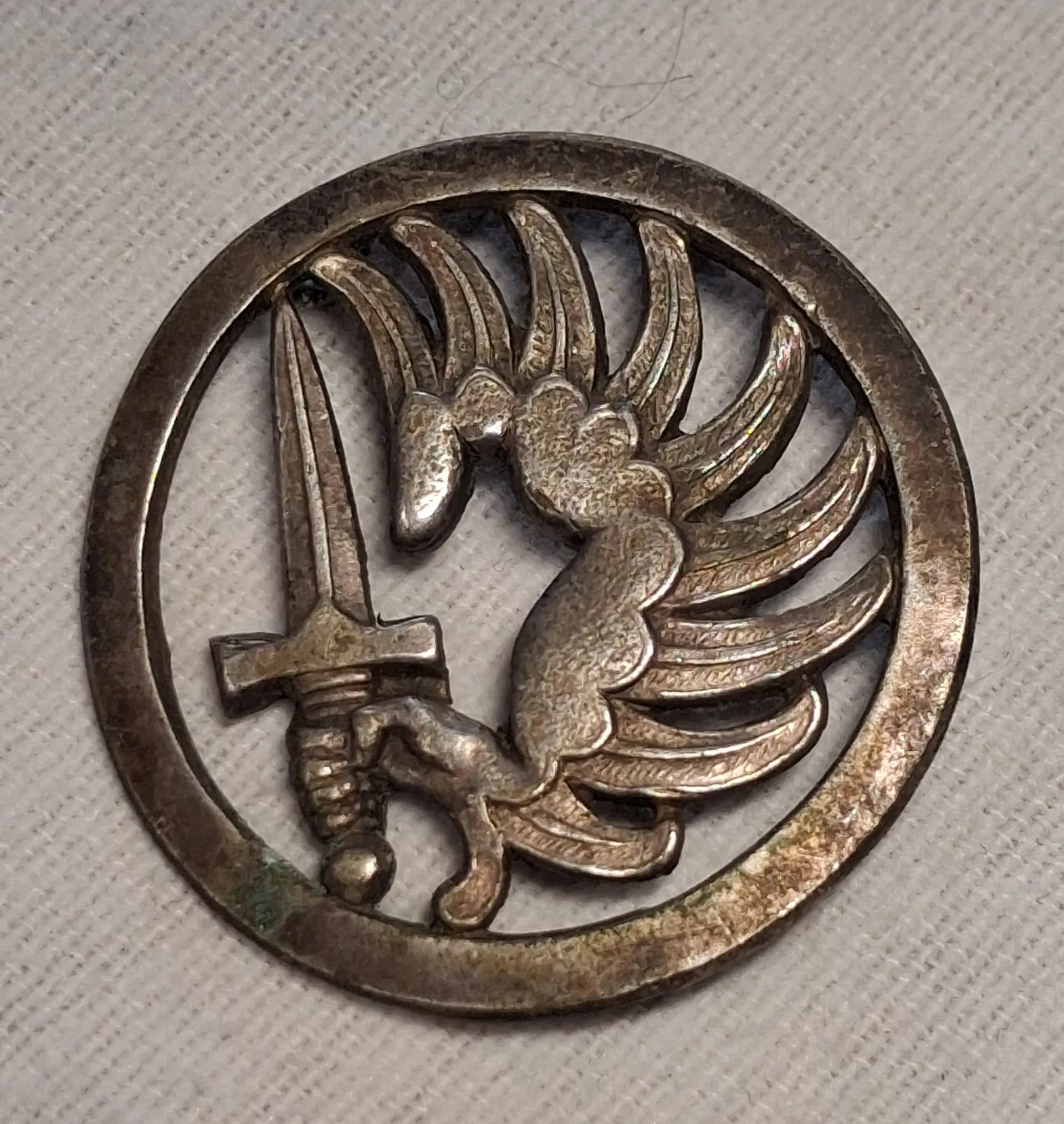Insigne de béret parachutiste Deago Romainville  - 1