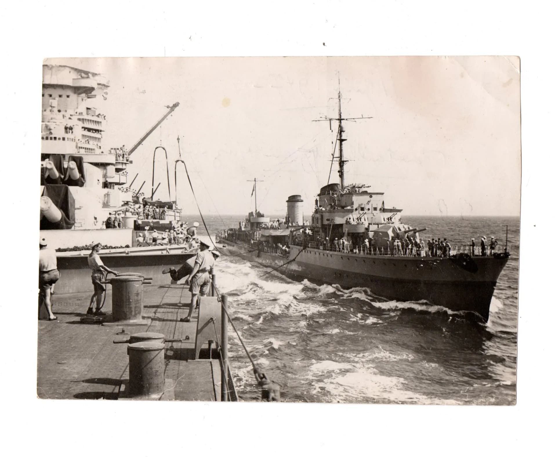 7 photos : 2 ex contre-torpilleurs allemands à Rouen, Cherbourg et Toulon 1946 - 1947 - 8