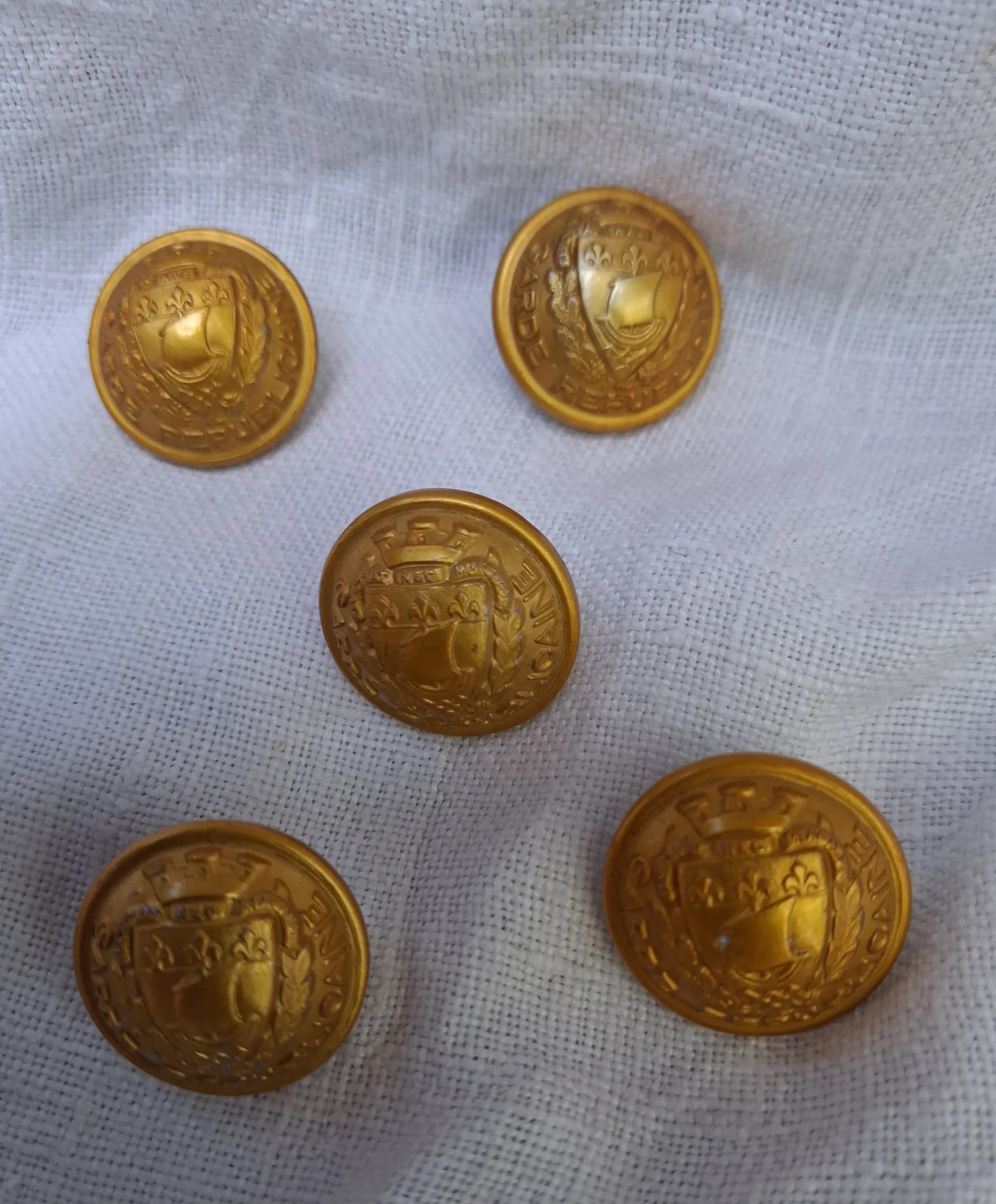 5 boutons garde républicaine  - 2