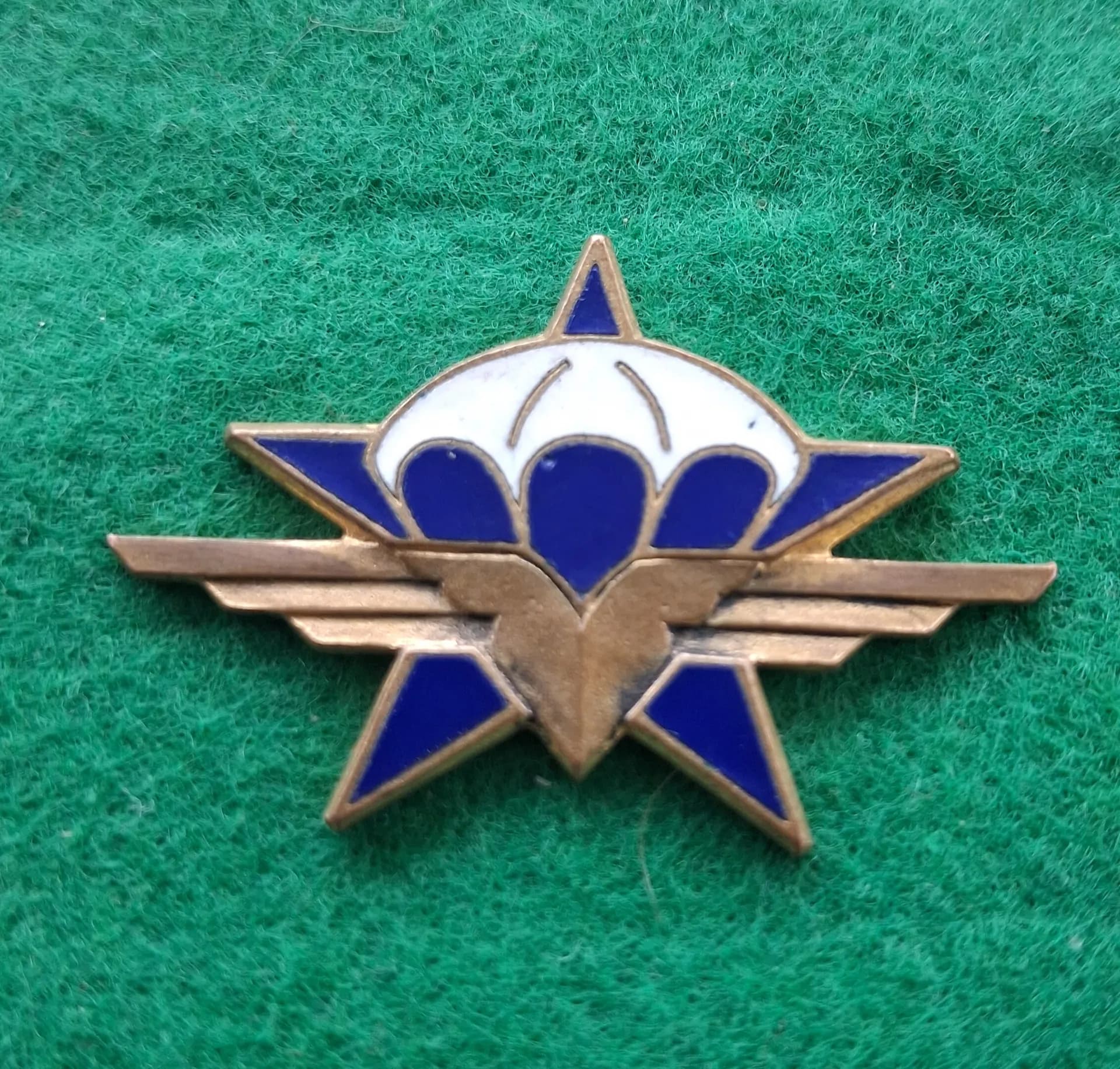 Insigne 1er RCP Drago Paris attache absente - 1