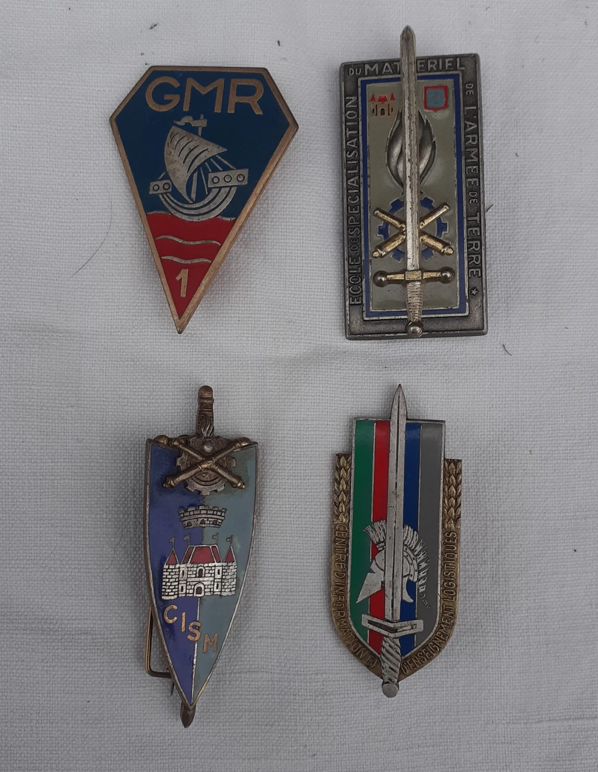 Lot de 10 insignes d'unités de soutien - 3