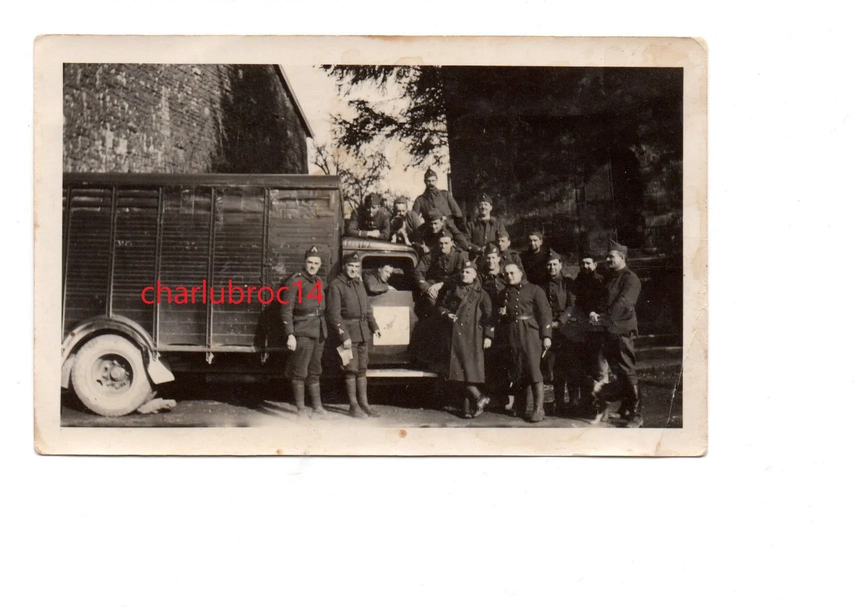 photographie France 1939-40. Camion du train :  insigne girafe - 1