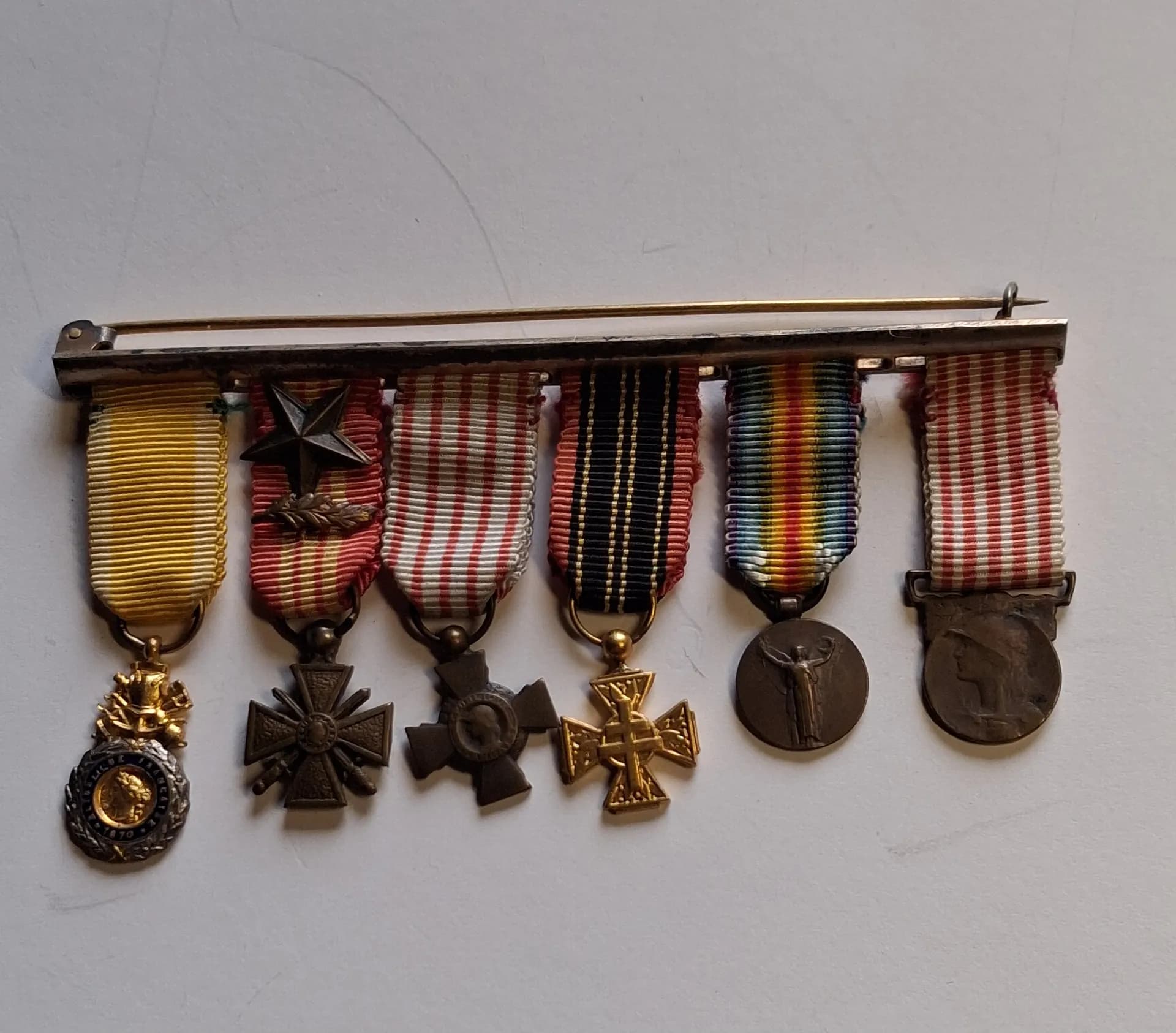 2 barrettes de décorations miniatures ww1 et ww2 - 2