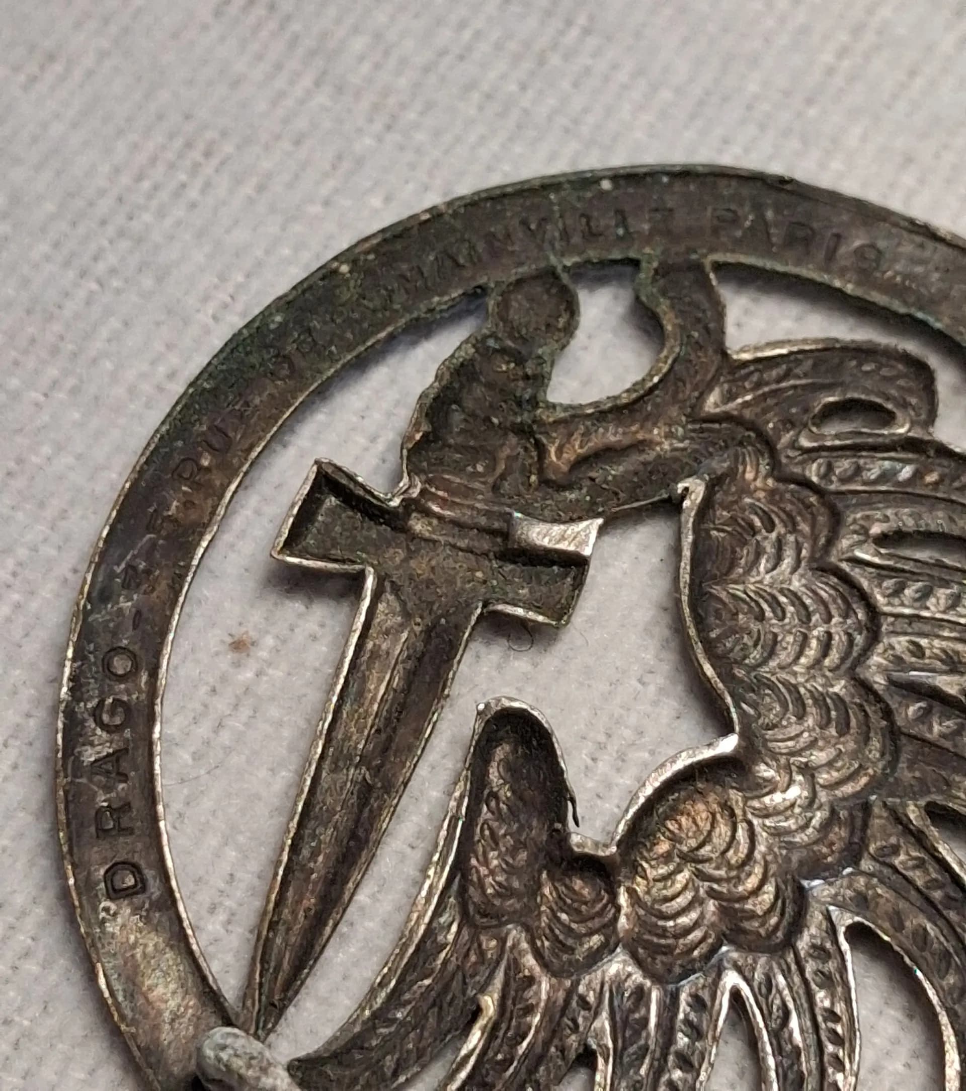 Insigne de béret parachutiste Deago Romainville  - 4