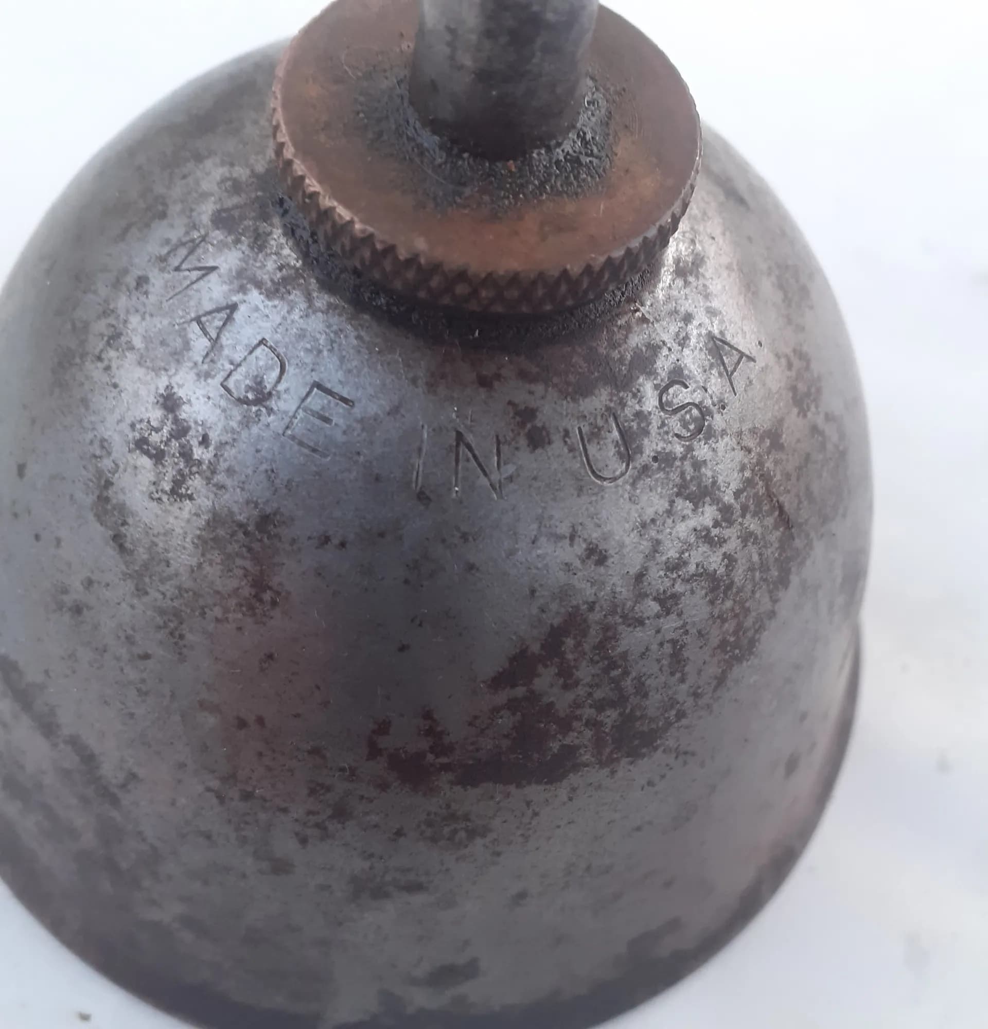 Burette à huile  "Eagle" Jeep, Dodge - 1