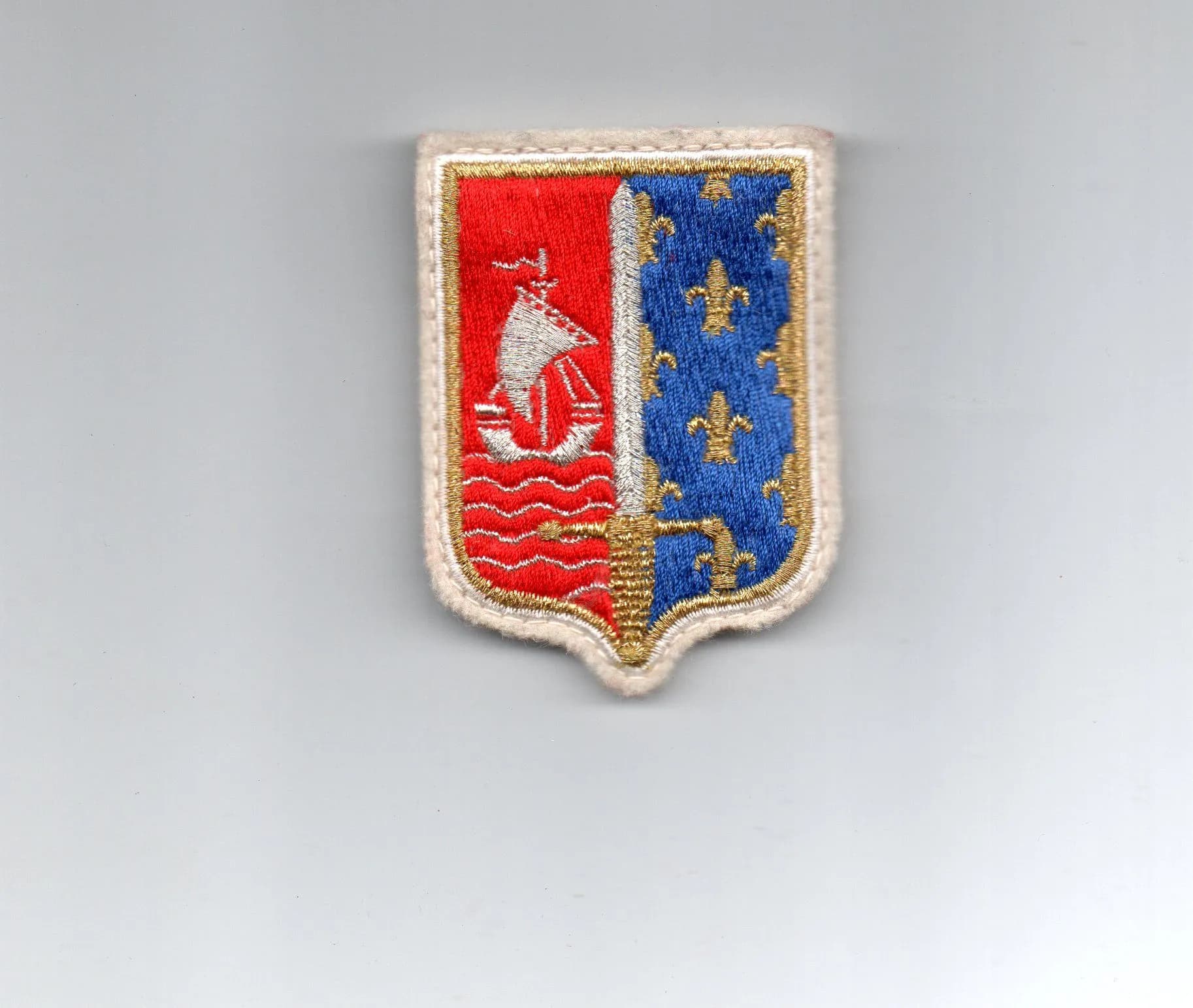 insigne de Bras du commandement militaire île de France - 1
