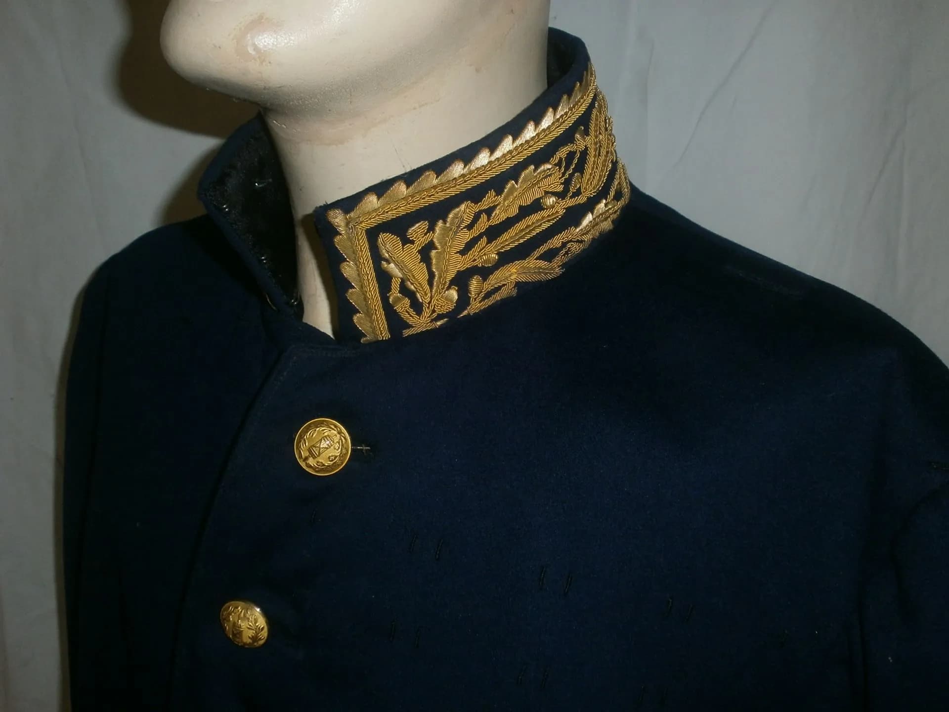 veste d'un administrateur colonial et inspecteur des affaires politique Indochine  - 2