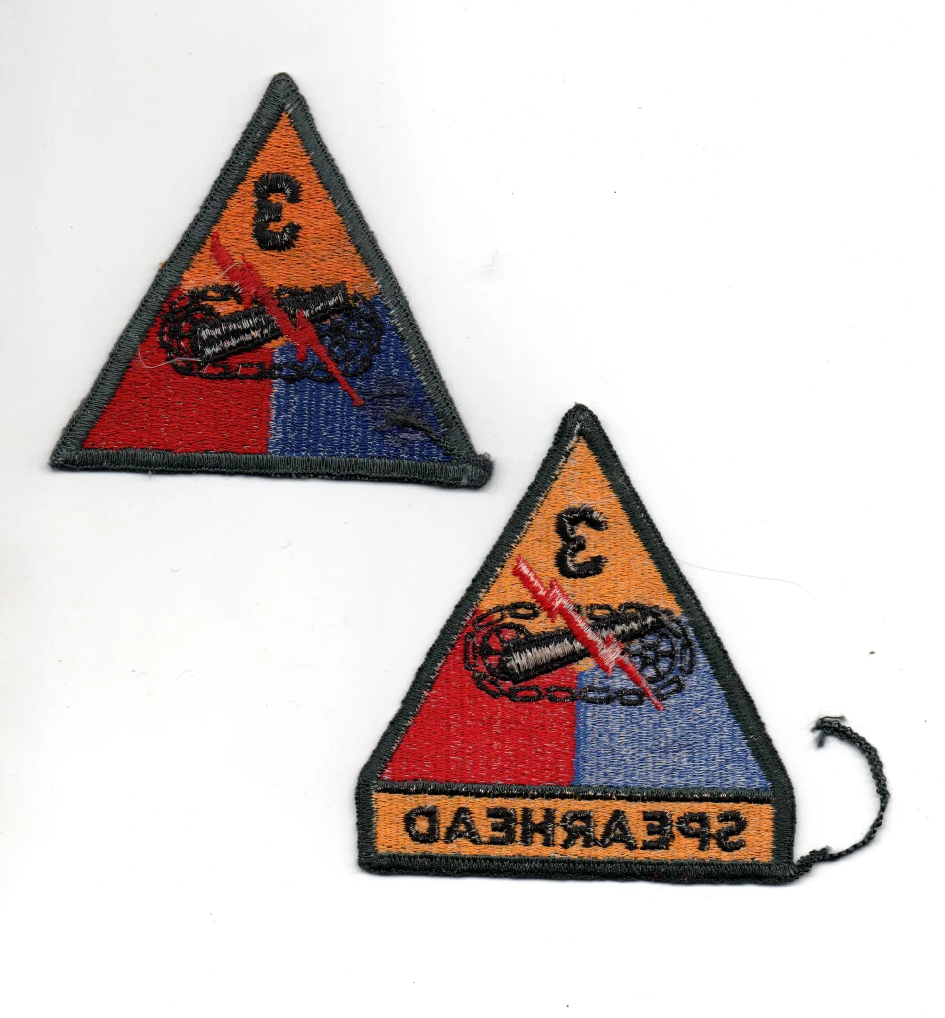 2 insignes de la 3e division blindée US (3rd Armored Division) - 2