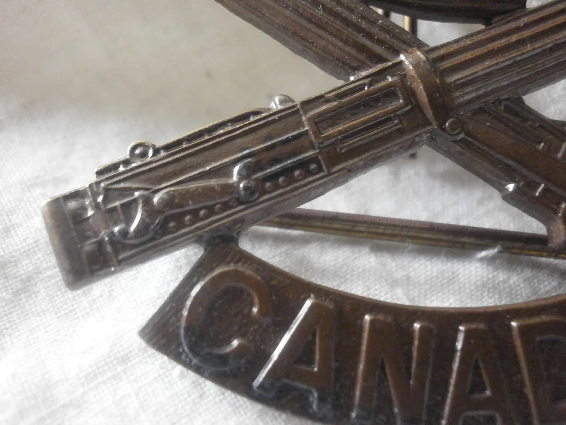 insigne de casquette d’officier du Canadian Machine Gun Corps WW1 - 12
