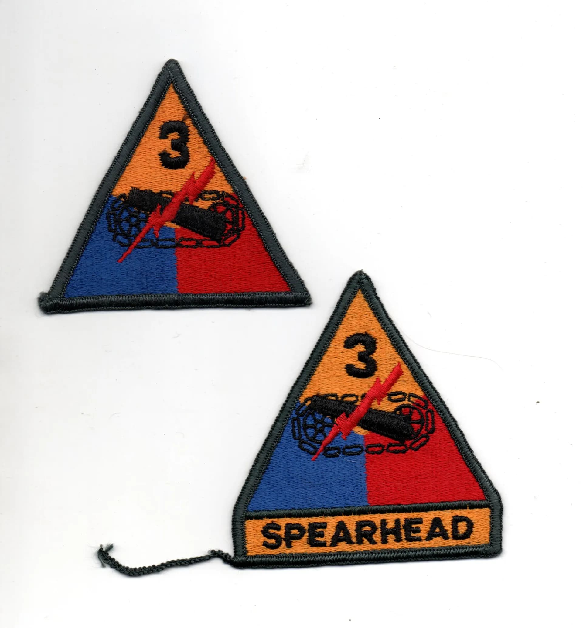 2 insignes de la 3e division blindée US (3rd Armored Division) - 1