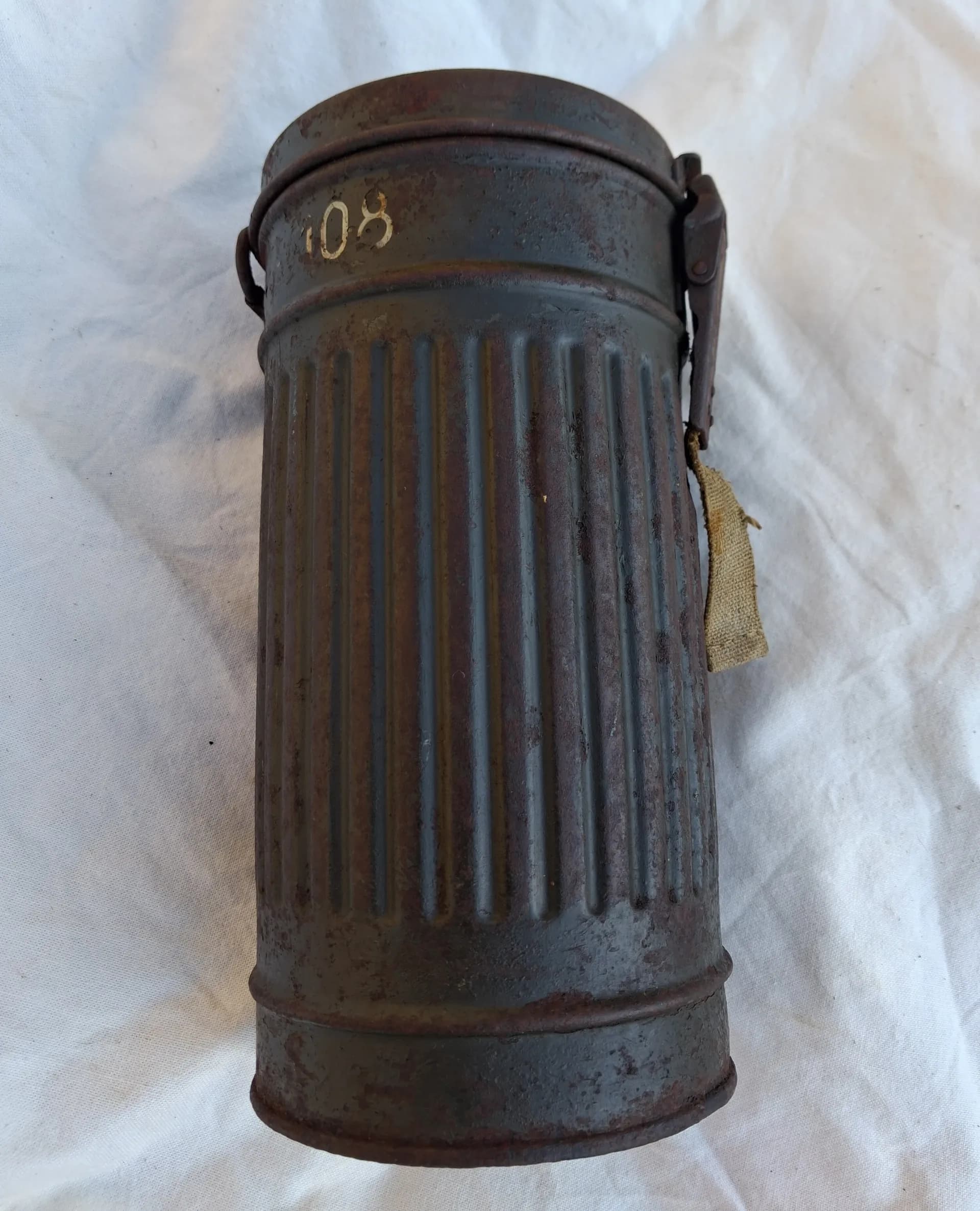 Boîtier de masque à  gaz nominatif .1935 - 2