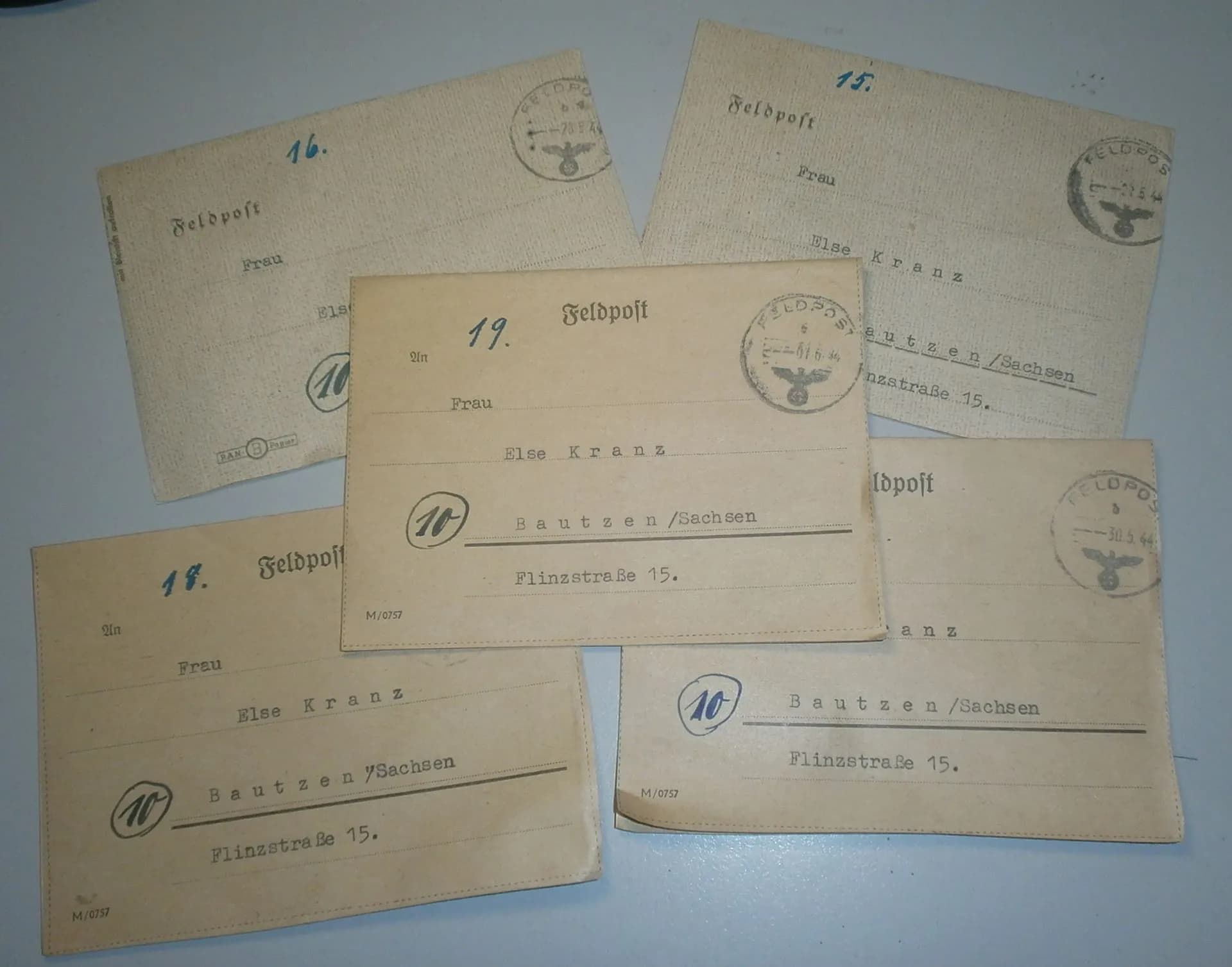 5 courriers envoyés par un soldat allemand du Mans en Mai et juin 1944 - 3