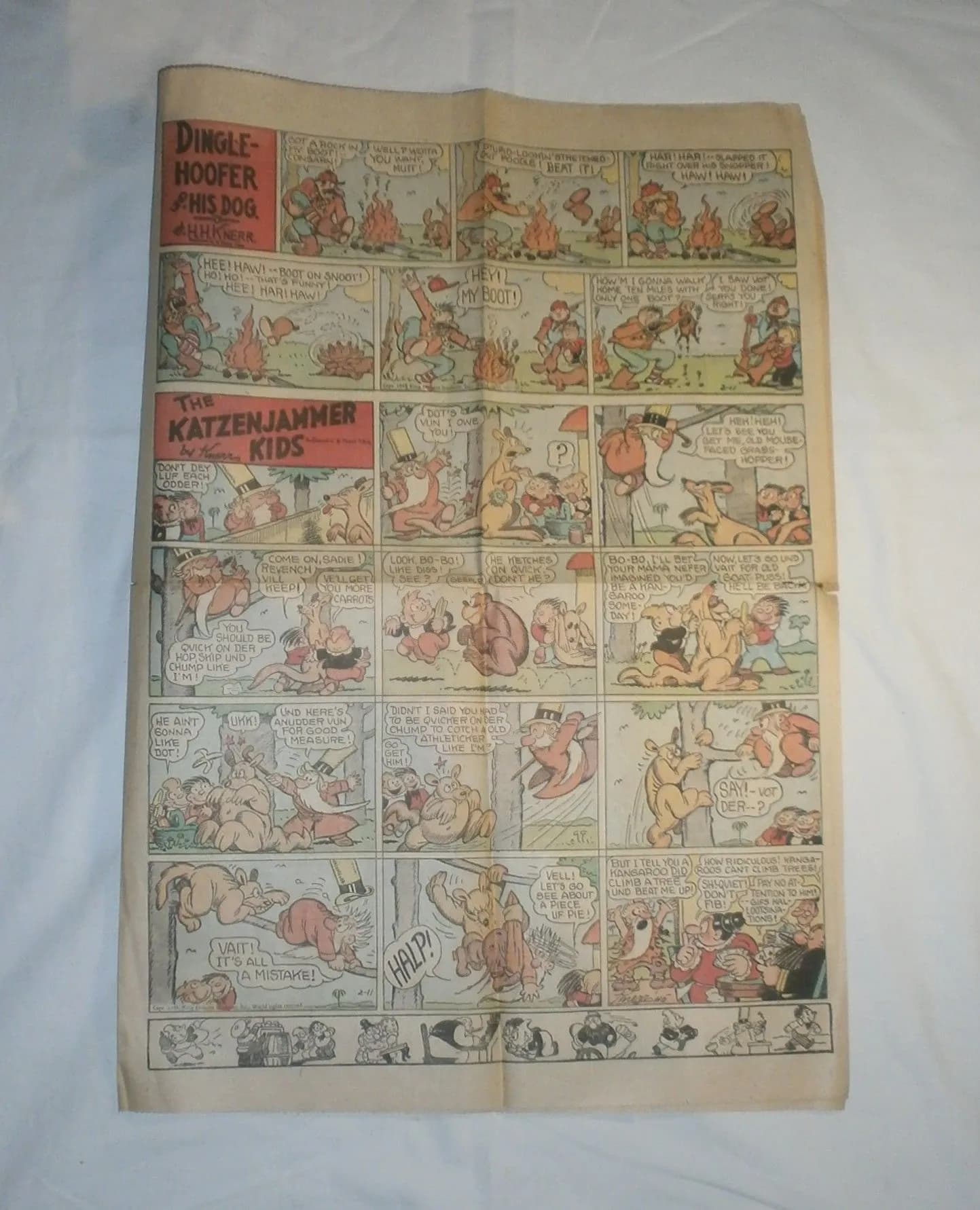 journal couleurs américain 11 février 1945. The Nathchez Democrat - 4